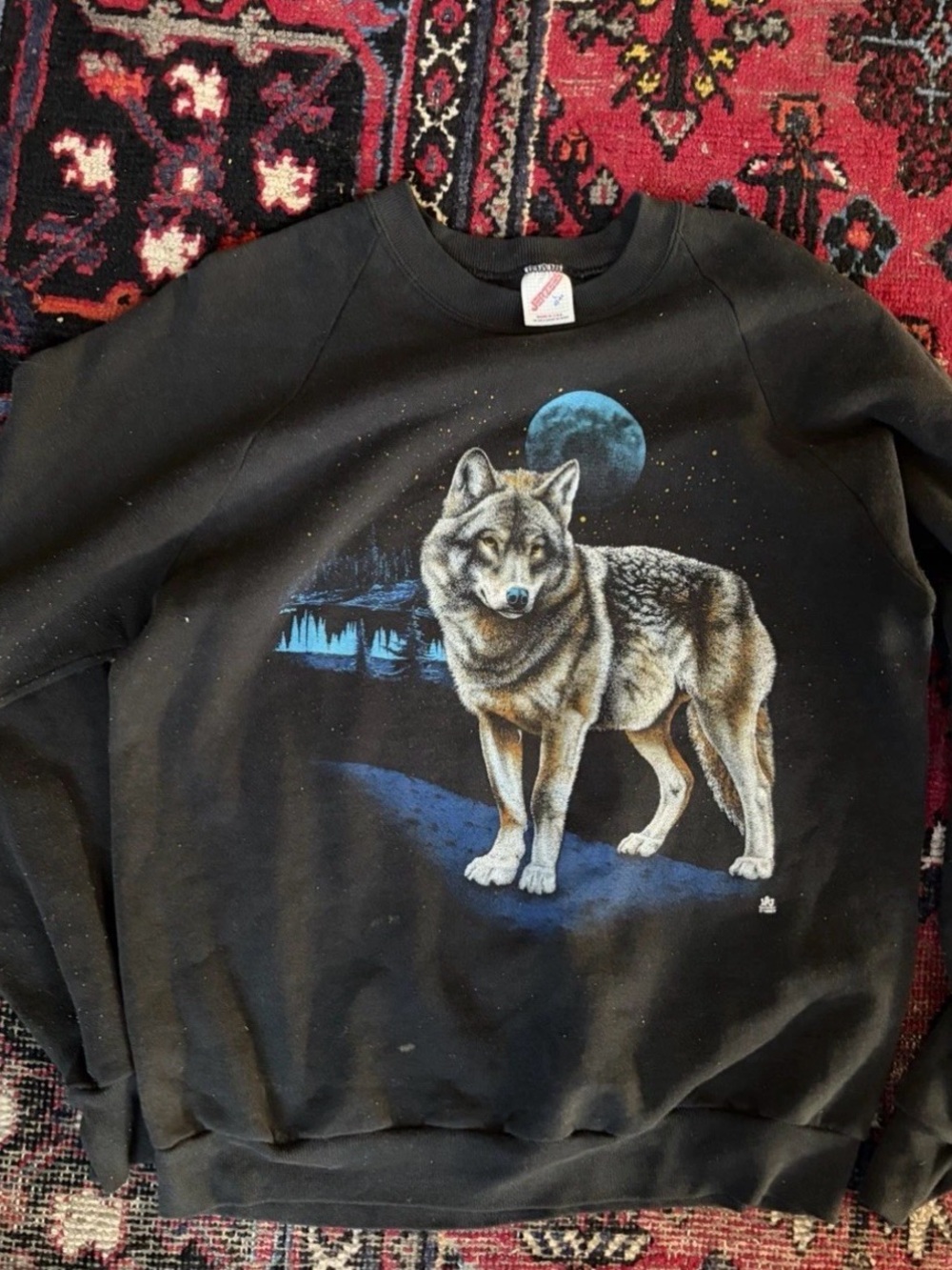 Jerzees Black Crewneck Sweatshirt with Wolf Moon Graphic 80s